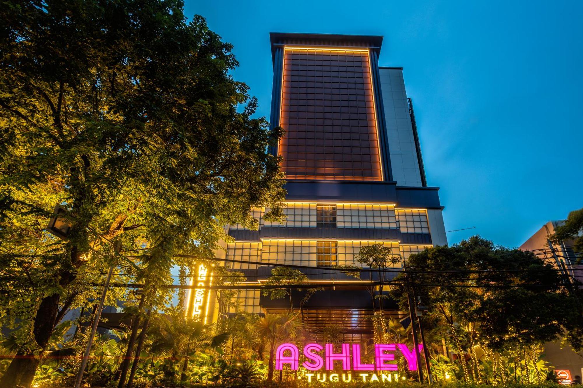 Ashley Tugu Tani Menteng Jakarta Exterior foto